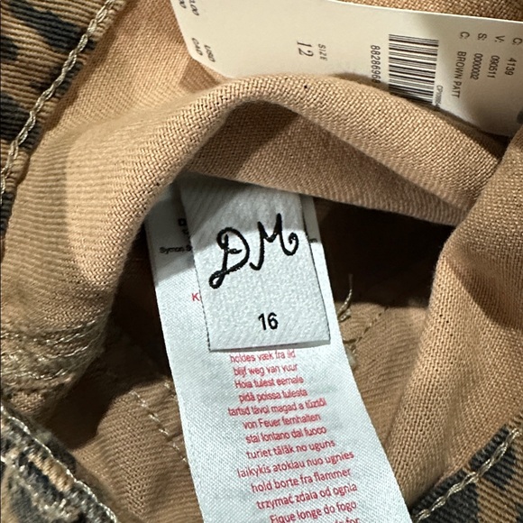 Leopard Print Flare & Wide Leg Jeans - Picture 5 of 7